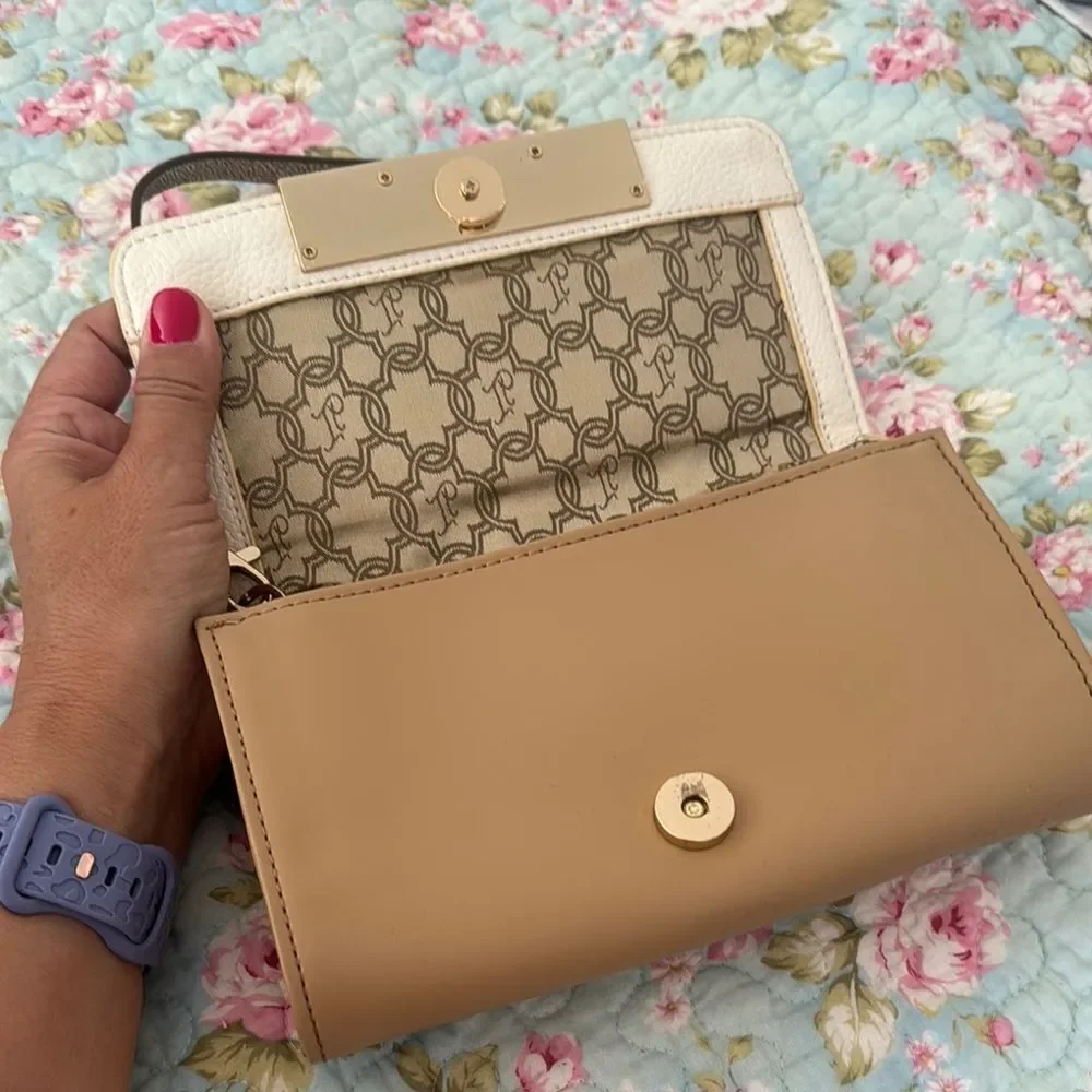 *Ivanka Trump* Classic Tan & Beige Cream Crossbody Handbag Purse EUC Gold Chain - Picture 7 of 8